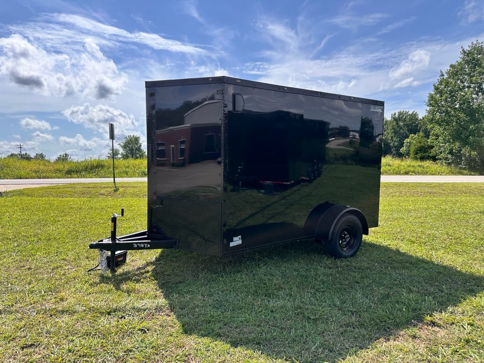 New 2026 Luxe 6X10 -Enclosed Trailer -3500LB Single Axle -Black Poly - Blackout