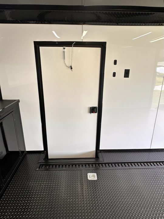 New 2026 Luxe 8.5x28 Race Trailer - Finished Interior- 7000lb Spread Torsion - Recessed E-Track-Full Escape Door-Removable Fender