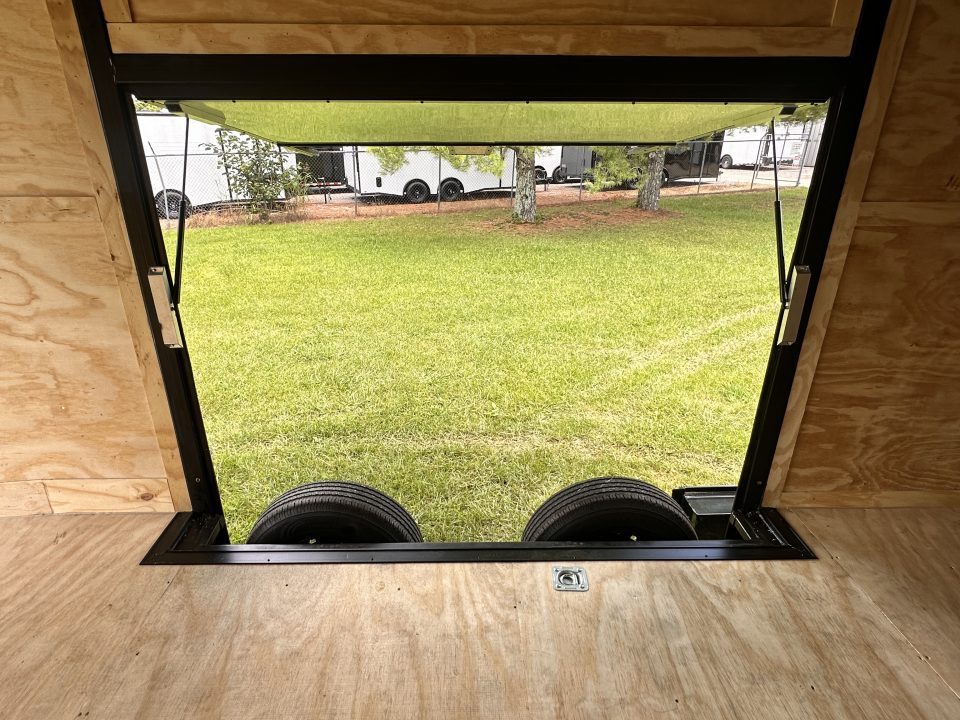 New 2026 Luxe 8.5x28 Race Trailer - Finished Interior- 7000lb Spread Torsion - FULL ESCAPE DOOR- REMOVABLE FENDER