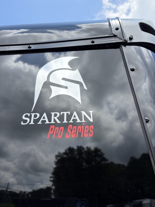 2027 Spartan Pro-Series photo 3