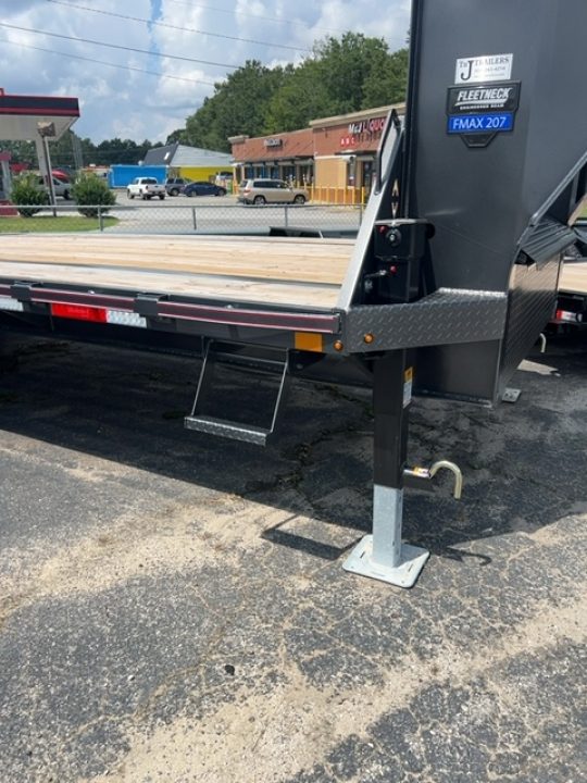 New 2026 Diamond C Trailers 102x25 FMAX 207 Equipment Trailer