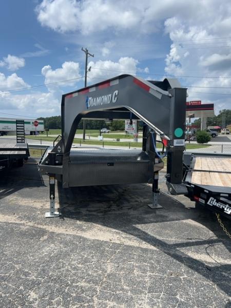 New 2026 Diamond C Trailers 102x25 FMAX 207 Equipment Trailer