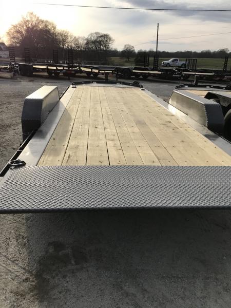 New 2026 DIAMOND C HDT 207