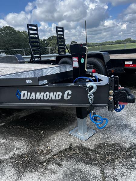 New 2026 DIAMOND C HDT 207