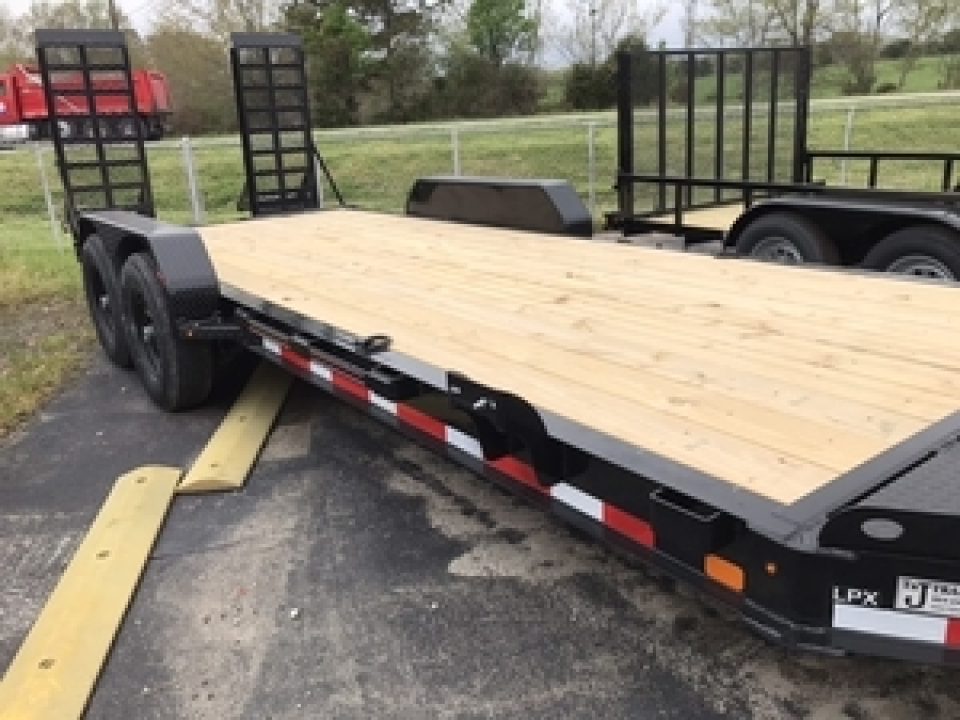 New 2025 DIAMOND C 82x20 Diamond C LPX 207