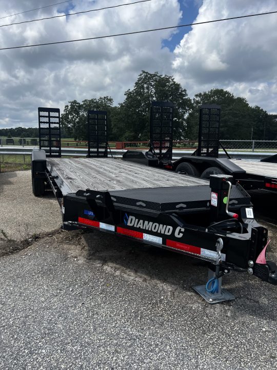 New 2025 DIAMOND C 82x20 Diamond C LPX 207