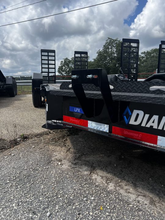 New 2025 DIAMOND C 82x20 Diamond C LPX 207