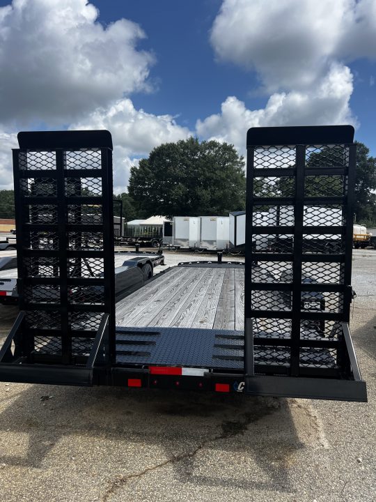 New 2025 DIAMOND C 82x20 Diamond C LPX 207