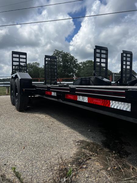 New 2025 DIAMOND C 82x20 Diamond C LPX 207