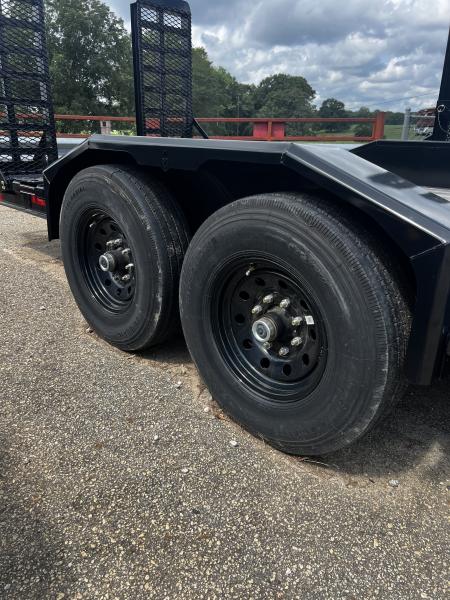 New 2025 DIAMOND C 82x20 Diamond C LPX 207