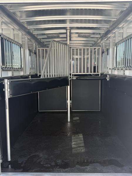 New 2027 Sundowner 2+1 Gooseneck Horse Trailer