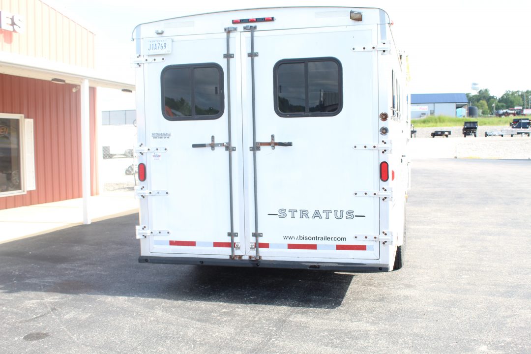 Consignment 2005 Bison Trailers 3 HORSE SLANT Stock / Stock Combo Trailer