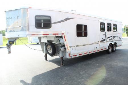 Consignment 2005 Bison Trailers 3 HORSE SLANT Stock / Stock Combo Trailer