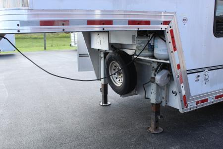 Consignment 2005 Bison Trailers 3 HORSE SLANT Stock / Stock Combo Trailer