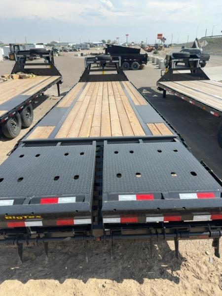 New 2026 Big Tex Trailers 20+5 GOOSENECK TRAILER 15.9K WITH MEGA RAMPS
