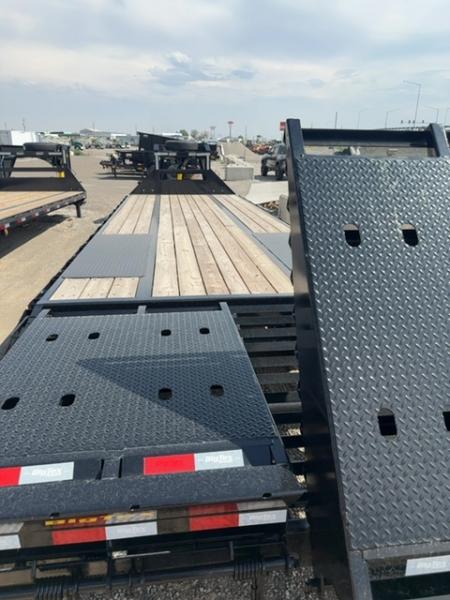 New 2025 Big Tex Trailers 25+5 GOOSENECK TRAILER 23.9K WITH MEGA RAMPS