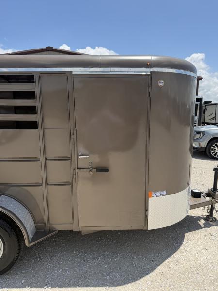 Used 2023 Delta 3 Horse Bumper Pull Horse Trailer