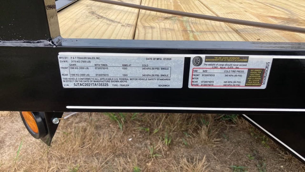 New 2026 P & T Trailers 20 wood deck Car Hauler