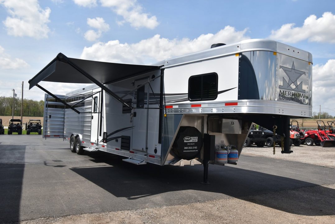 New 2026 Merhow Trailers 8009 Lonestar Horse Trailer