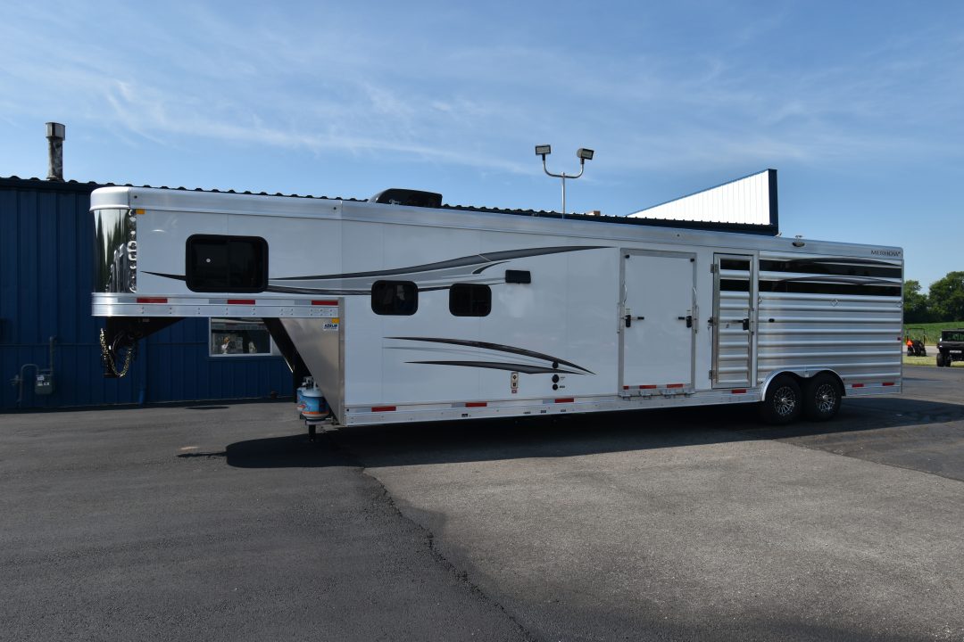 New 2026 Merhow Trailers 8009 Lonestar Horse Trailer