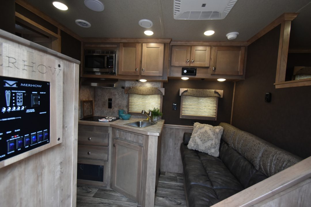 New 2026 Merhow Trailers 8009 Lonestar Horse Trailer
