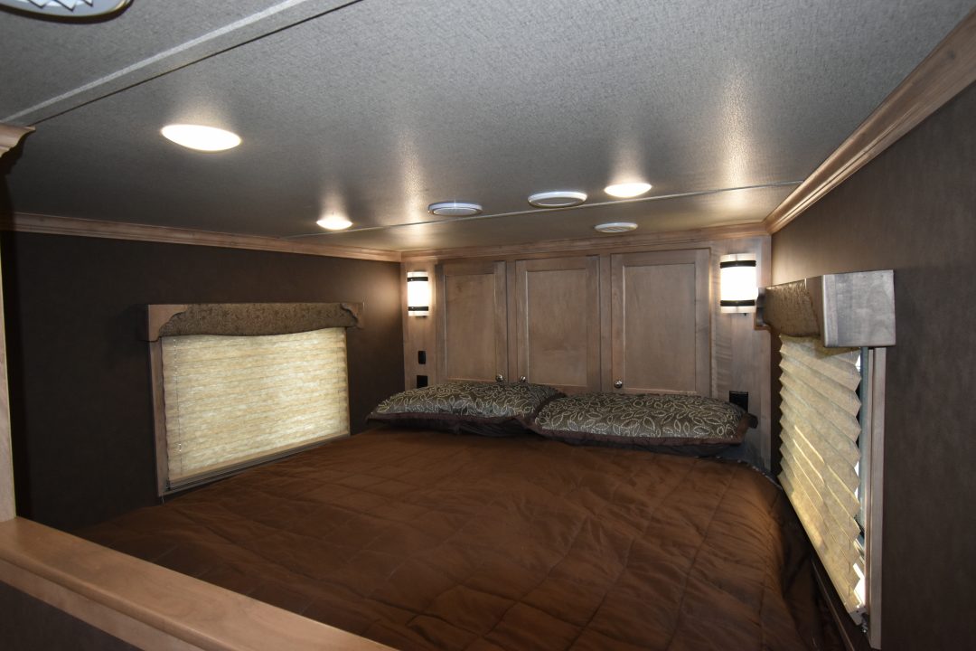 New 2026 Merhow Trailers 8009 Lonestar Horse Trailer