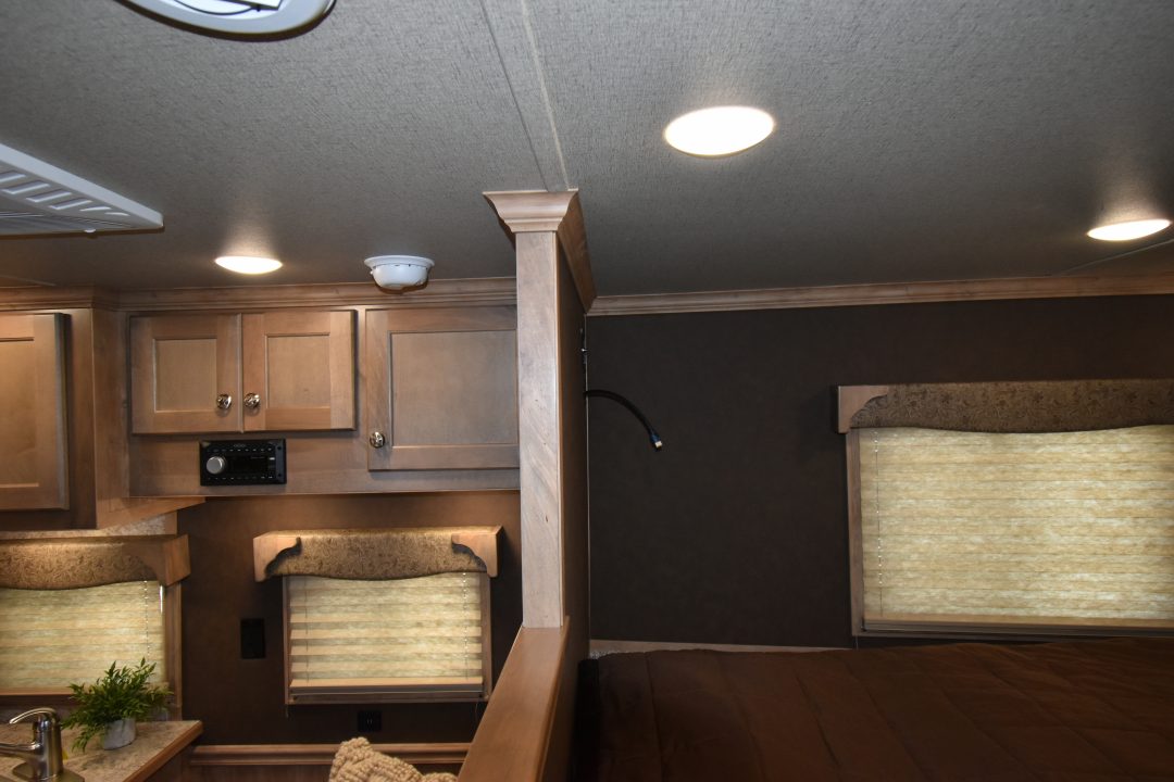 New 2026 Merhow Trailers 8009 Lonestar Horse Trailer