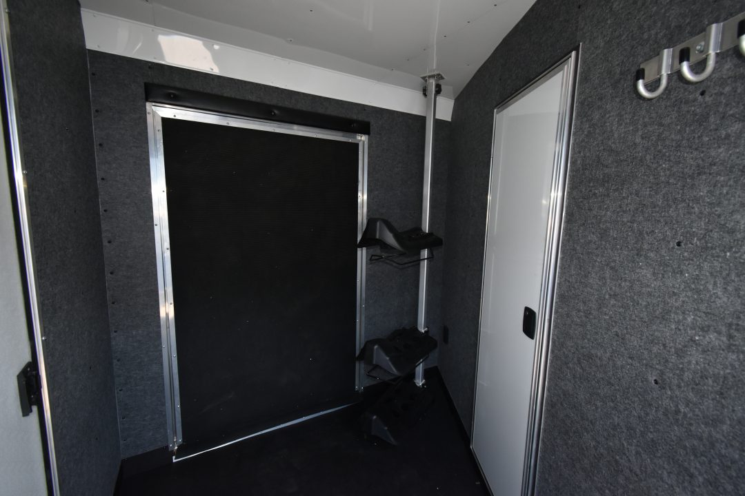 New 2026 Merhow Trailers 8009 Lonestar Horse Trailer