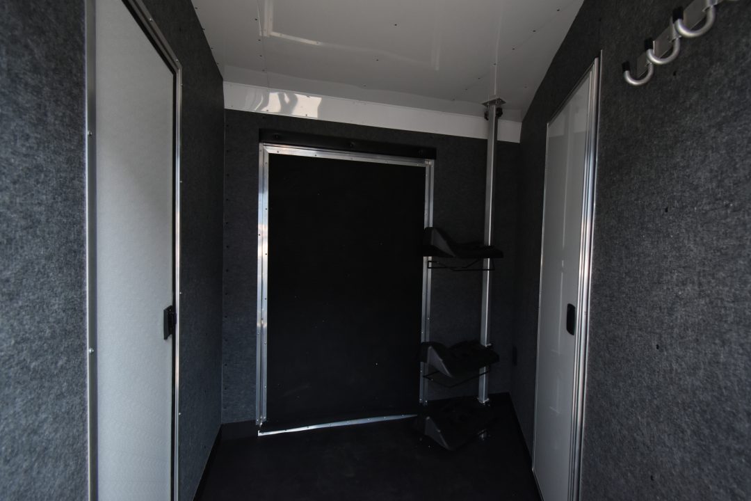 New 2026 Merhow Trailers 8009 Lonestar Horse Trailer