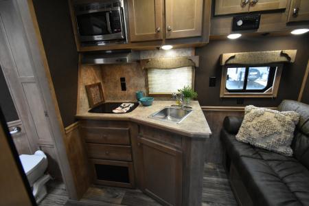 New 2026 Merhow Trailers 8009 Lonestar Horse Trailer