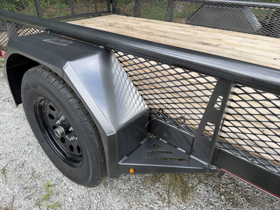 New Diamond C 77"x14' Utility, Bi-Fold Tailgate, PSA 135