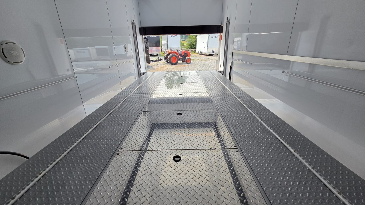 New 2026 Featherlite Trailers 4414 8.5X26 TRIPLE Stacker