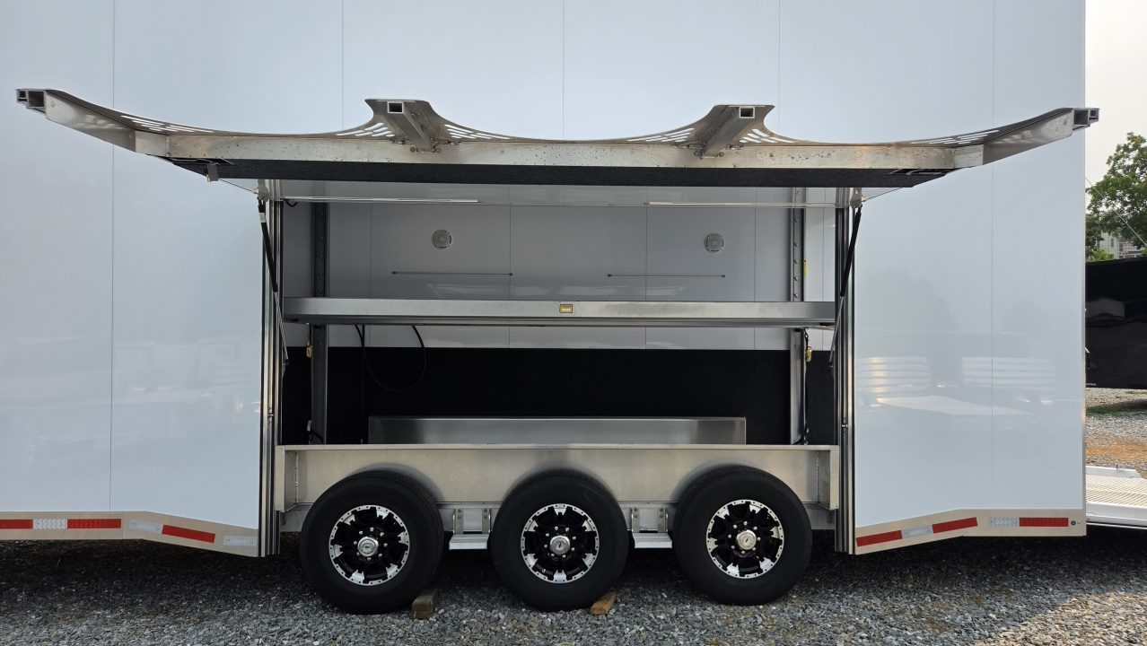 New 2026 Featherlite Trailers 4414 8.5X26 TRIPLE Stacker