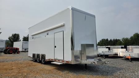 New 2026 Featherlite Trailers 4414 8.5X26 TRIPLE Stacker