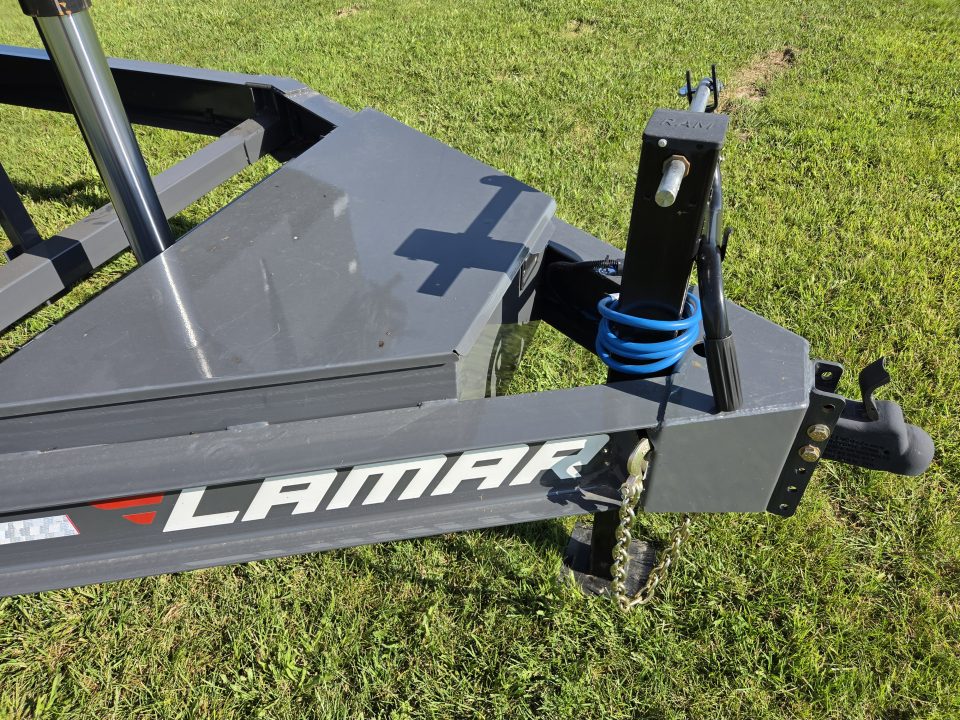 New 2026 Lamar 83X16 TANDEM 16K TELESCOPIC DUMP W/24" SIDES 8K AXLES & 7 GAUGE FLOOR