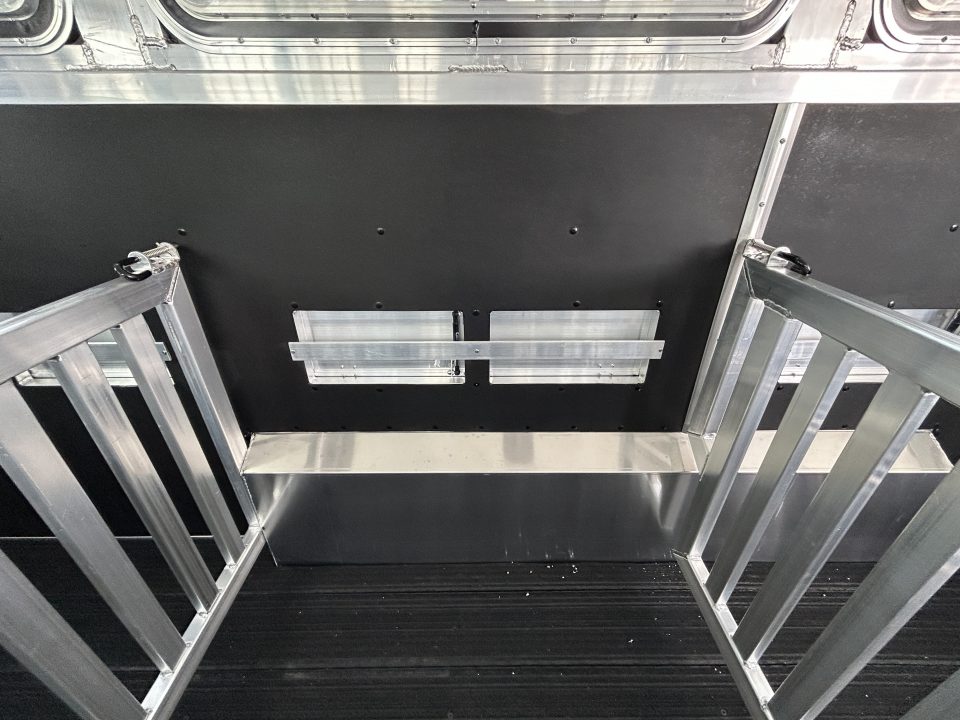 New 2027 Bar-M 8 Pen 688 Bumperpull Pen System