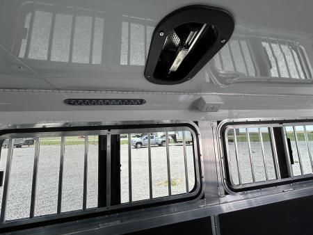 New 2027 Bar-M 8 Pen 688 Bumperpull Pen System