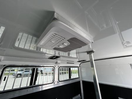 New 2027 Bar-M 8 Pen 688 Bumperpull Pen System
