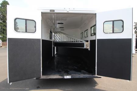 New 2027 Trails West Sierra II 2H Comfort PKG - Lined & Insulated - Large Tack Room - Escape Door
