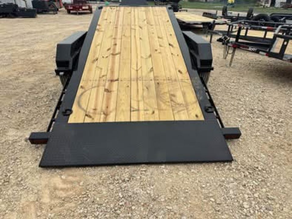 New 2026 Diamond T 8320HDSKIDPRO1608TD-7762 Tilt Trailer