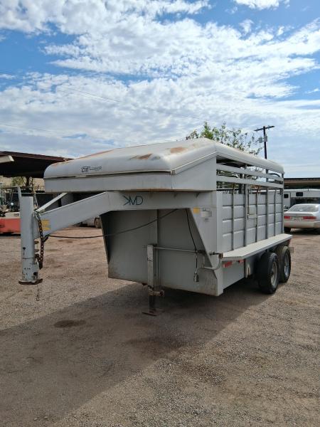 Used 1998 CM Trailers BRUSH BUSTER MT 12' Stock / Stock Combo Trailer