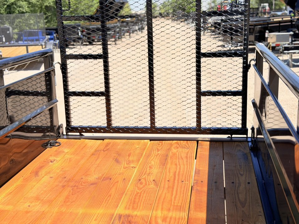 New 2026 Diamond T 5-10-2H Solid Side Ramp Gate Utility 3K GVWR