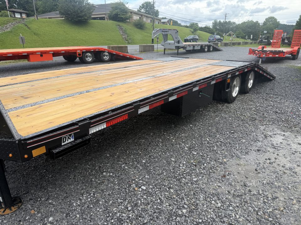 New 2026 Diamond C FMAX 212 GOOSENECK TRAILER ** ABS BRAKES**HYDRO JACKS & DOVE SOLAR CHARGER 17.5 ALUMINUM OUTER RIMS