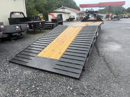 New 2026 Diamond C FMAX 212 GOOSENECK TRAILER ** ABS BRAKES**HYDRO JACKS & DOVE SOLAR CHARGER 17.5 ALUMINUM OUTER RIMS