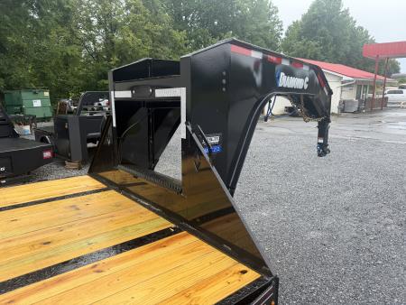 New 2026 Diamond C FMAX 212 GOOSENECK TRAILER ** ABS BRAKES**HYDRO JACKS & DOVE SOLAR CHARGER 17.5 ALUMINUM OUTER RIMS