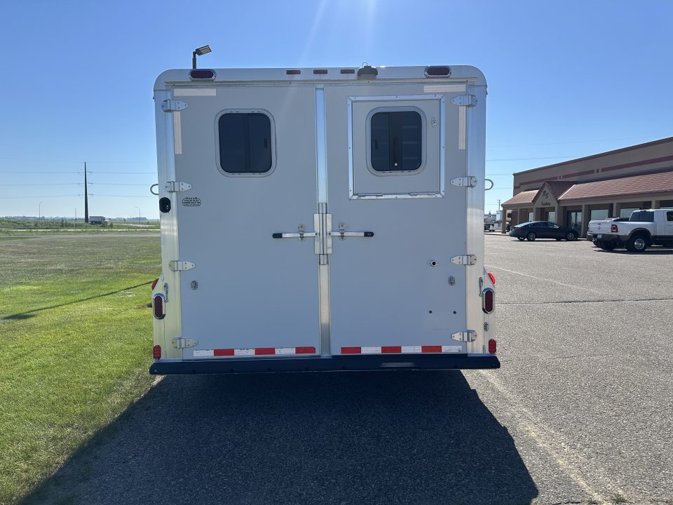 Used 2008 4-Star Trailers 3H BP Horse Trailer