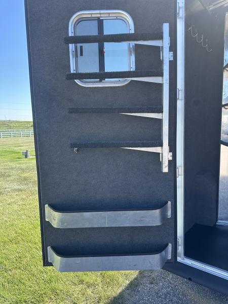 Used 2008 4-Star Trailers 3H BP Horse Trailer