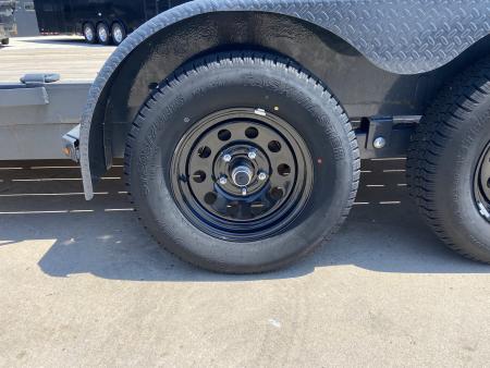 New Lamar Trailers 83"X22' CE - 7K Car Hauler