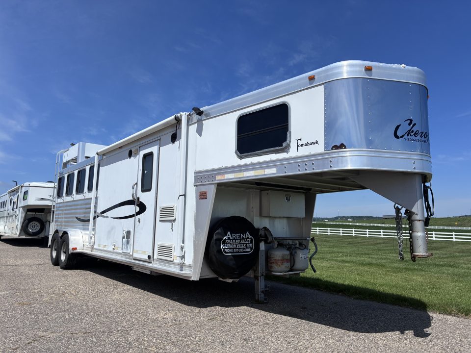 Used 2009 Cherokee 4H LQ Horse Trailer