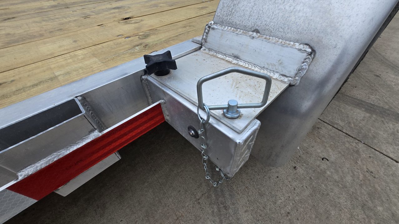 New 2025 ALCOM COCH8X20-W-2.0 Car Hauler